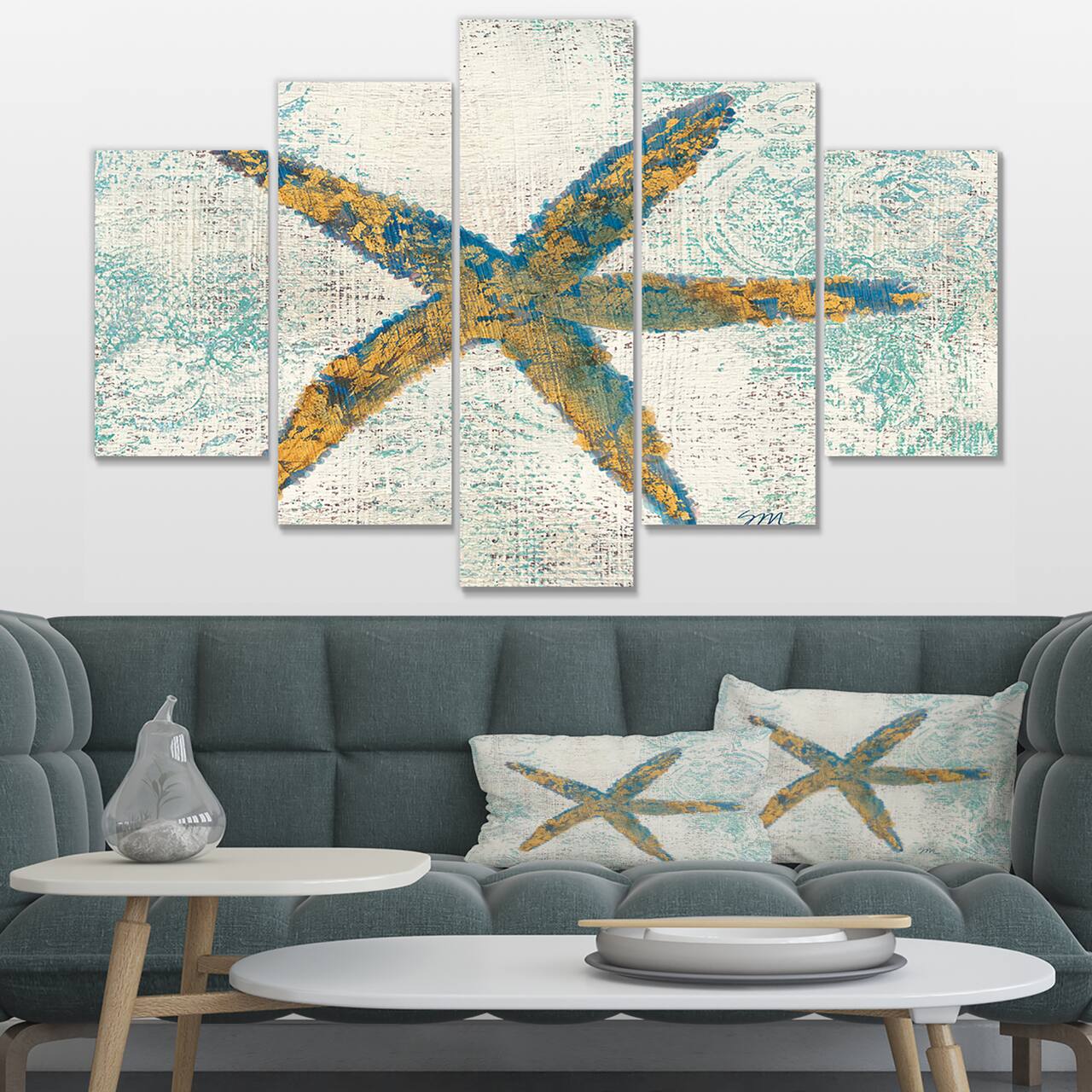Designart - Coastal Pastel seashells III - Vintage Nautical Canvas Art